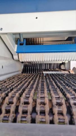 मल्टि रिप सॉ (कई ब्लेड वाला खुले दाँतों वाला आरा) WD-300/350 KBA  |  सॉमिल (एक कारखाना जहाँ लट्ठों को तख्तों और फलकों में काटा जाता है) मशीनें | लकड़ी का काम करने की मशीनरी | Drekos Made s.r.o