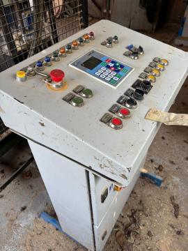 डबल ब्लेड ऐंगल सॉ (दोहरे ब्लेड वाला तिरछा काटने वाला आरा) Walter  |  सॉमिल (एक कारखाना जहाँ लट्ठों को तख्तों और फलकों में काटा जाता है) मशीनें | लकड़ी का काम करने की मशीनरी | Drekos Made s.r.o